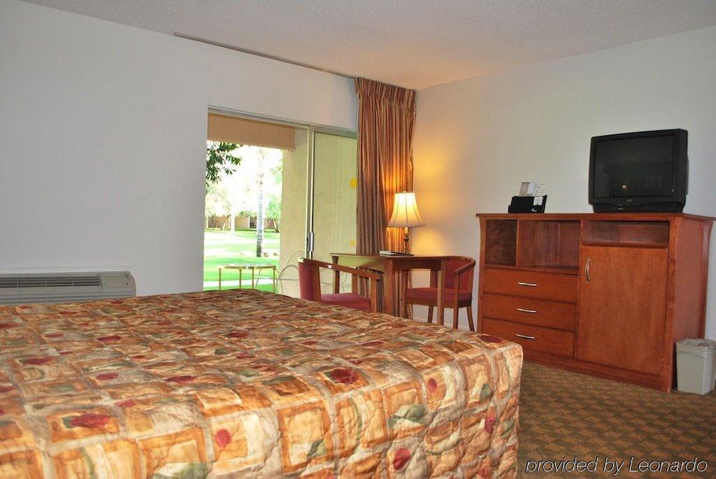 Windemere Hotel & Conference Center Меса Номер фото